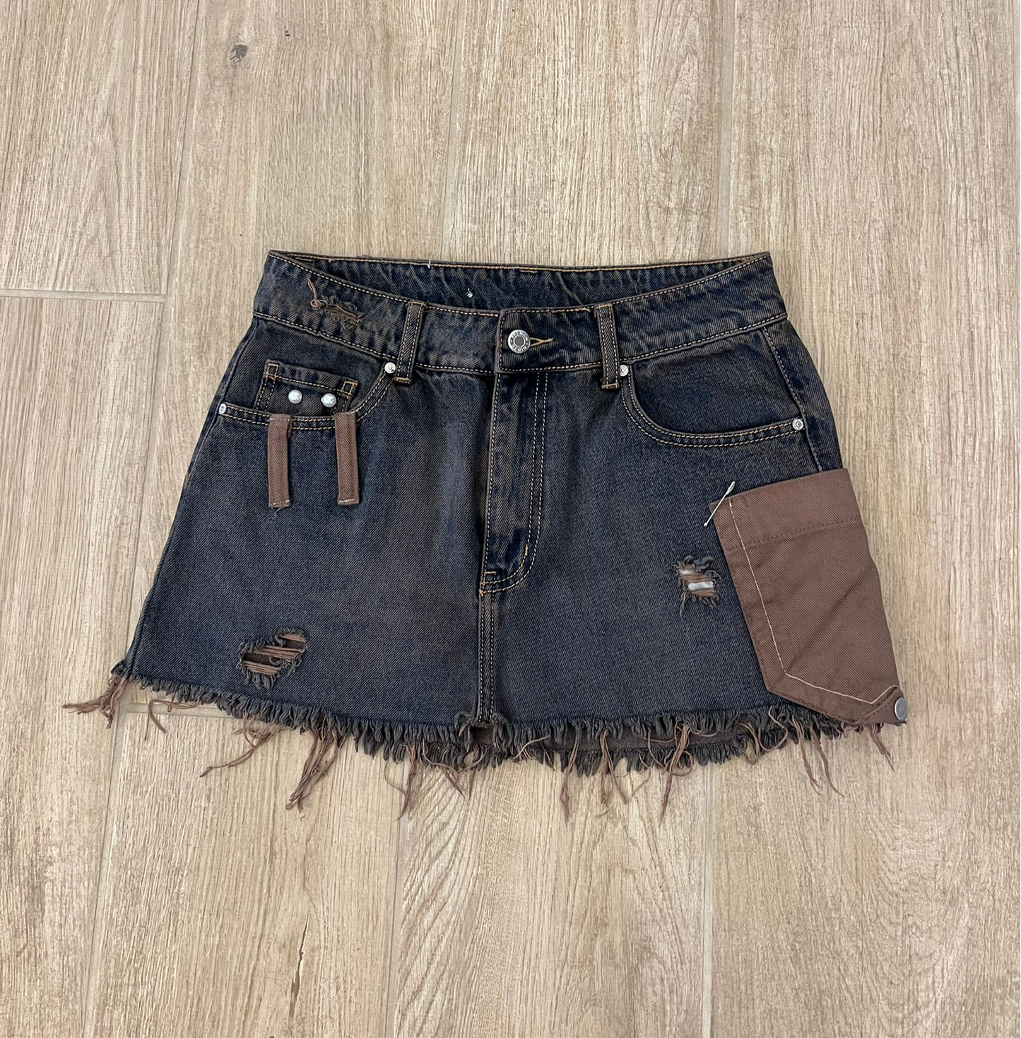 Brown pocket skirt